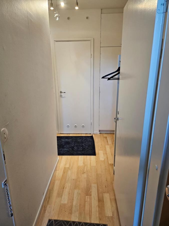 Comfortable 1 Bedroom Apartment In Helsinki Esterno foto
