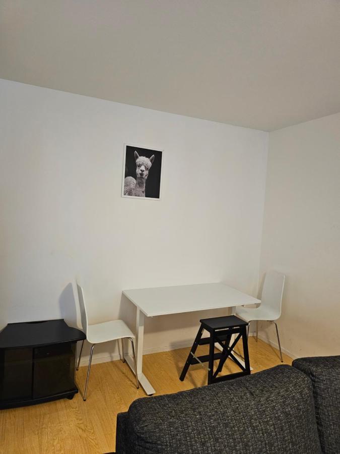 Comfortable 1 Bedroom Apartment In Helsinki Esterno foto